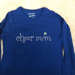 Long-Sleeve Women’s T-shirt